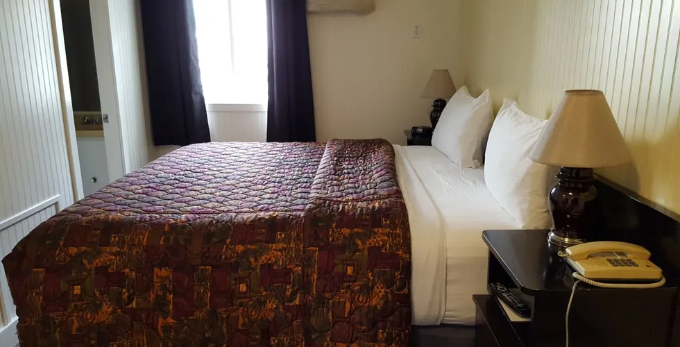 Two bed room at Creston Valley Motel