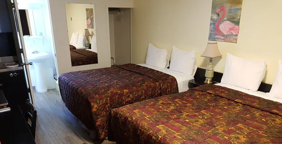 King suite with kitchen at Creston Valley Motel